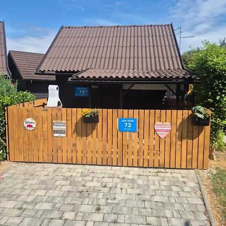 Počitniška hiša Jack House Mostec